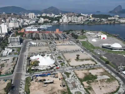 Vista da região central de Niterói, onde novos projetos residenciais somam 7.730 unidades licenciadas