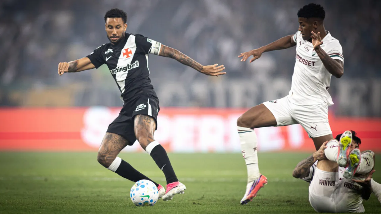 Jair em campo pelo Vasco durante partida na temporada de 2026 Jair em campo pelo Vasco durante partida na temporada de 2026