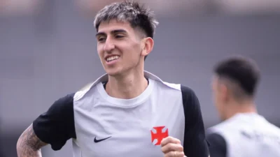 Jogadores do Vasco treinam no CT Moacyr Barbosa durante a temporada de 2026