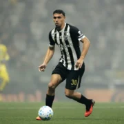 Victor Hugo durante partida pelo Atlético-MG na temporada de 2026