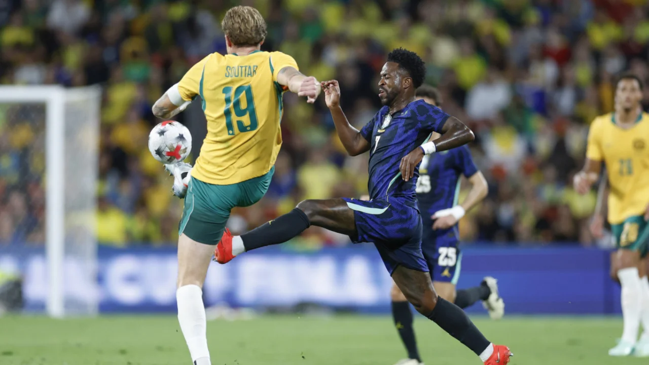 Vini Jr comemora gol pela Seleção Brasileira contra a Austrália em Brisbane