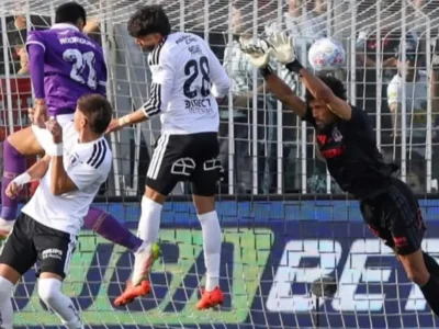Vozinha durante partida do Colo-Colo no Campeonato Chileno