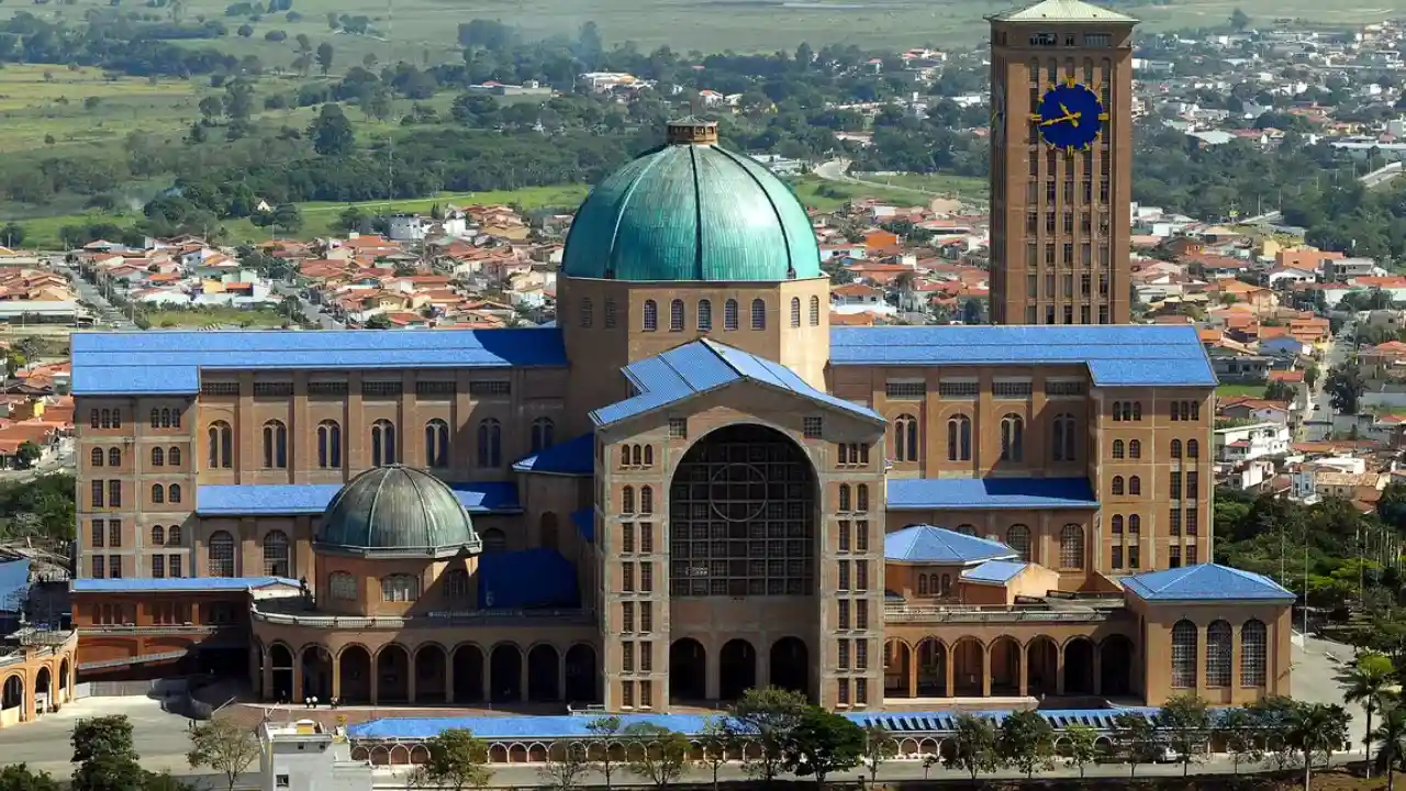 Festa de Nossa Senhora Aparecida, Padroeira do Brasil, termina nesta segunda-feira, 12 de outubro, no Santuário Nacional, no interior de São Paulo | Valter Campanato/Agência Brasil