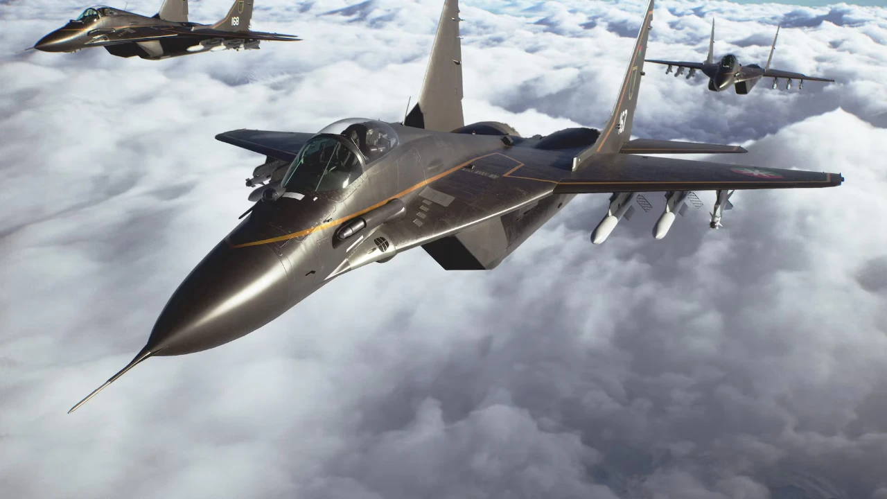 Caças atravessam nuvens em Ace Combat 8 Wings of Theve Caças atravessam nuvens em Ace Combat 8 Wings of Theve