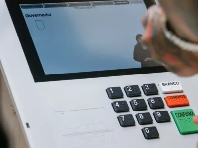 Sistema do TSE mostra apuração das Eleições 2026 em tempo real