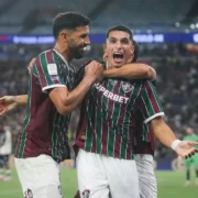 Soteldo e Kevin Serna durante partida do Fluminense na temporada de 2026