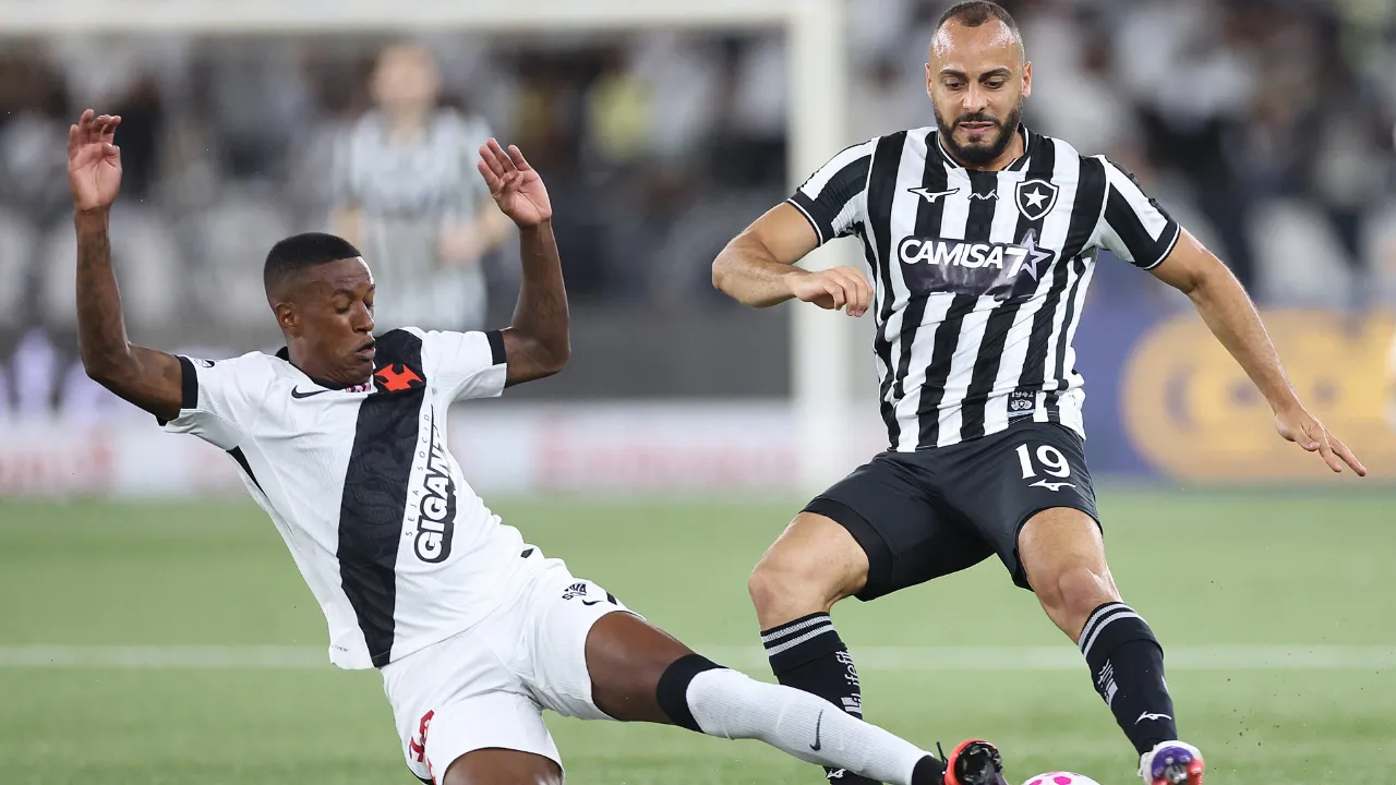 Alan Lescano comemora gol do Vasco na vitória sobre o Botafogo no Nilton Santos Alan Lescano comemora gol do Vasco na vitória sobre o Botafogo no Nilton Santos