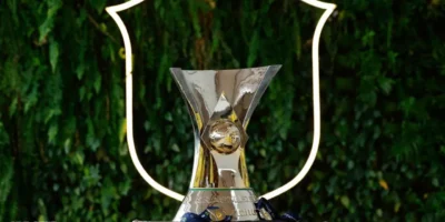 Taça do Campeonato Brasileiro em referência ao calendário do Brasileirão 2027
