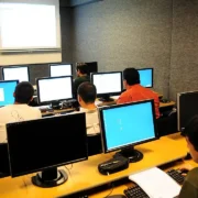 Sala de aula usada para ilustrar concurso da Educação de Saquarema