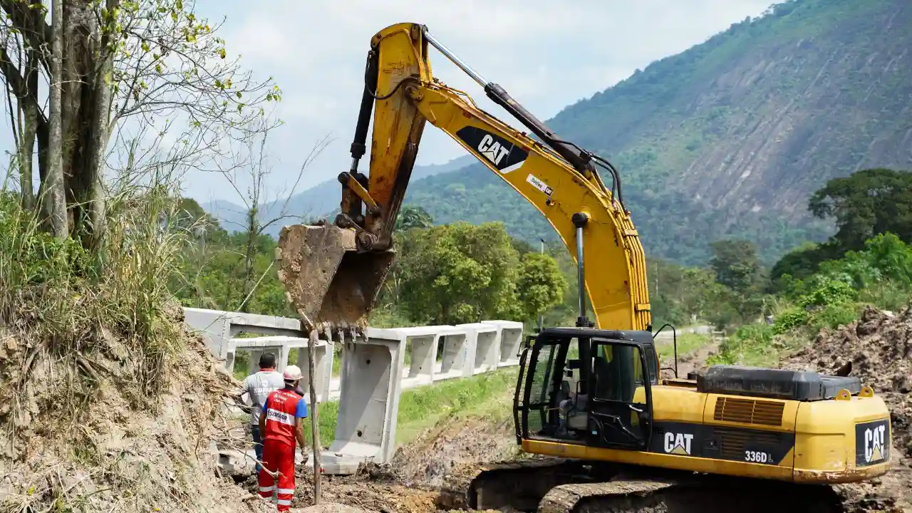 Obras de drenagem em Chácaras de Inoã, em Maricá Obras de drenagem em Chácaras de Inoã, em Maricá