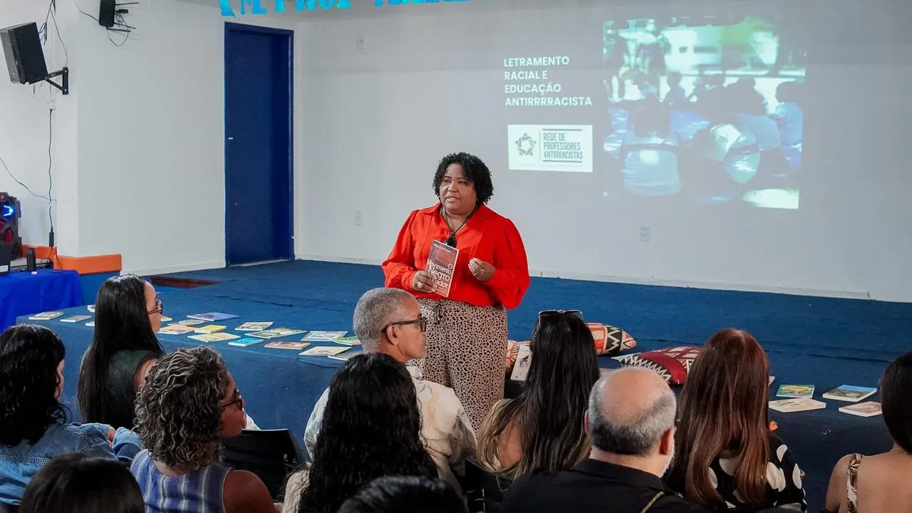 Atividade de educação antirracista na rede municipal de ensino de Itaboraí