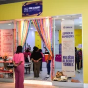 Exposição das Amigas do Peito no Itaboraí Plaza Shopping durante o Outubro Rosa