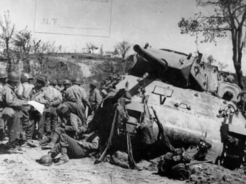 Soldados da Força Expedicionária Brasileira durante a Segunda Guerra Mundial na Itália.