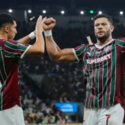 Jogadores do Fluminense durante partida antes da semifinal da Libertadores