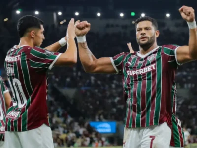 Jogadores do Fluminense durante partida antes da semifinal da Libertadores