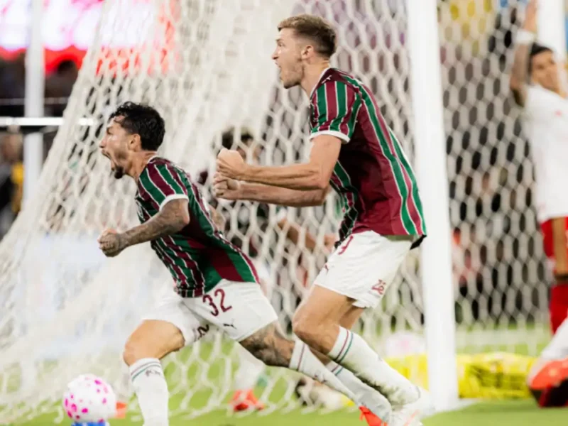 Lucho Acosta, do Fluminense, em partida do Campeonato Brasileiro