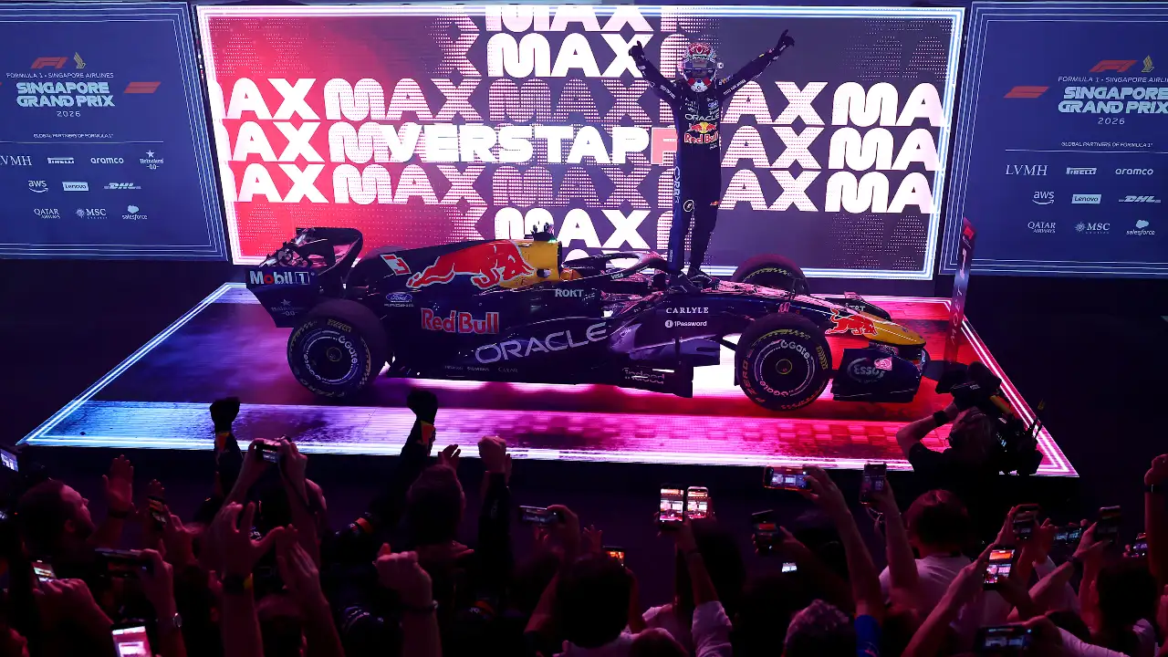 Max Verstappen vence o GP de Singapura 2026 de Fórmula 1 em Marina Bay Max Verstappen vence o GP de Singapura 2026 de Fórmula 1 em Marina Bay