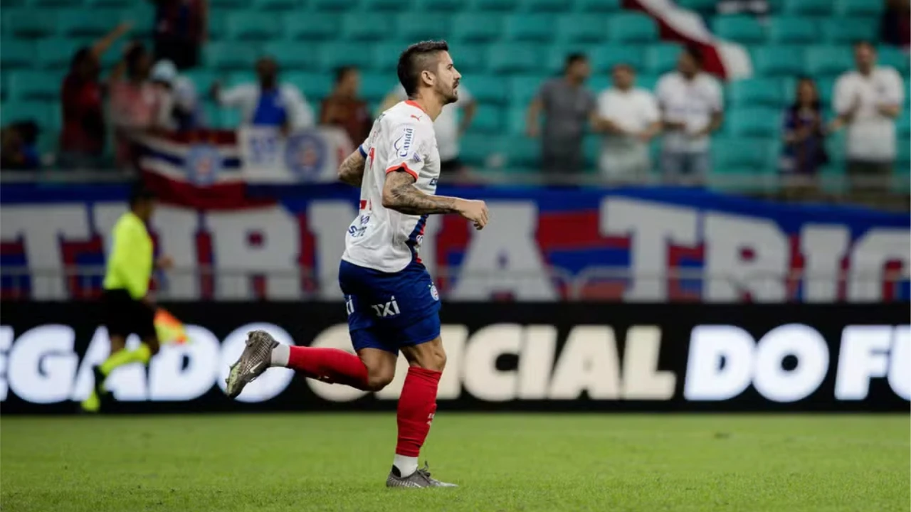 Joaquín Lavega em ação pelo Coritiba durante empréstimo do Fluminense