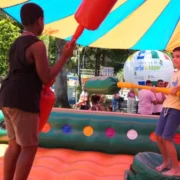 Crianças participam da Caravana de Arte e Lazer em São Gonçalo