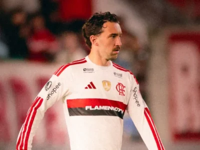 Léo Ortiz, zagueiro do Flamengo, comenta pressão por títulos antes da semifinal contra o Estudiantes na Libertadores 2026