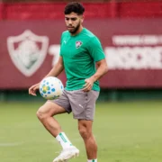Martinelli, volante do Fluminense, que passará por cirurgia no joelho esquerdo após lesão contra o Palmeiras