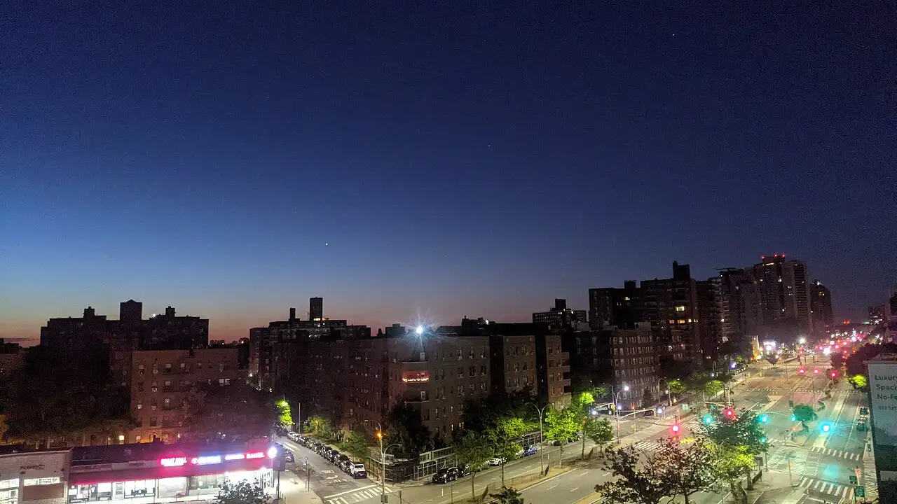 Mercúrio, Vênus, Marte e Júpiter alinhados no céu antes do amanhecer