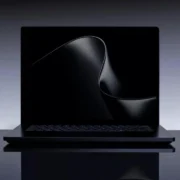 Notebook Microsoft Surface Laptop Ultra equipado com processador Nvidia RTX Spark para inteligência artificial local.