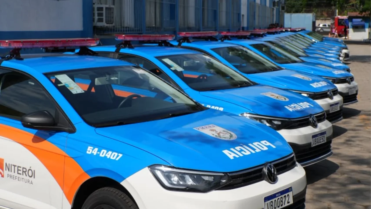 Novas viaturas da Polícia Militar entregues em Niterói