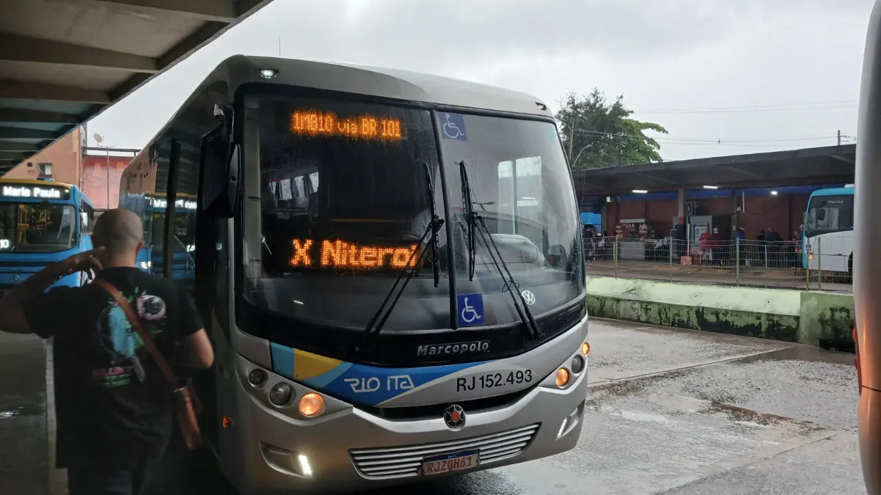 Ônibus municipal de Niterói durante operação especial para as Eleições 2026 Ônibus municipal de Niterói durante operação especial para as Eleições 2026