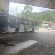 Ônibus intermunicipal da Viação 1001 no Estado do Rio de Janeiro