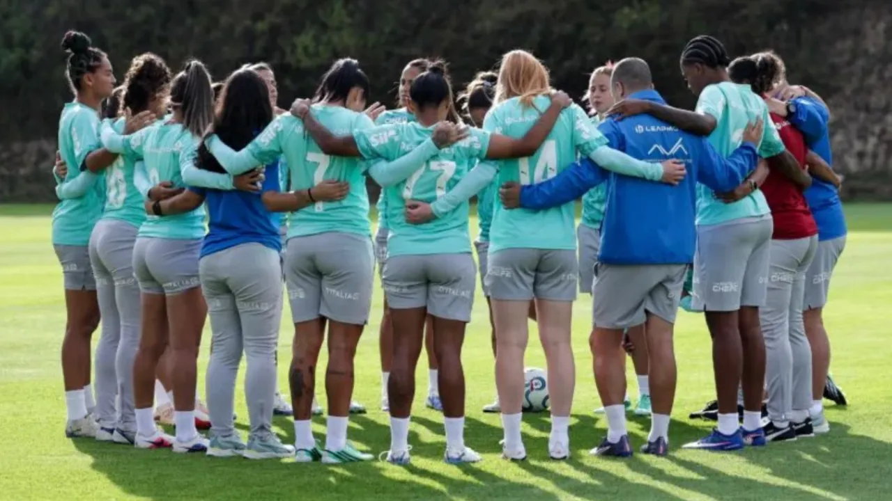 Jogadoras do Palmeiras treinam no Equador antes da estreia na Libertadores Feminina de 2026 contra o Universitario Jogadoras do Palmeiras treinam no Equador antes da estreia na Libertadores Feminina de 2026 contra o Universitario