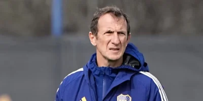 Técnico do Boca Juniors durante preparação para a semifinal da Copa Sul-Americana