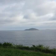 Céu nublado sobre o litoral de Niterói nesta quarta-feira