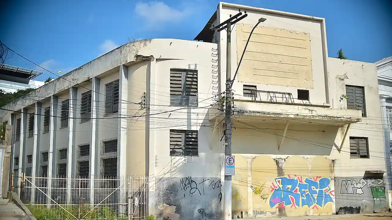 Teatro Leopoldo Fróes, fechado desde 1990, será restaurado e reaberto pela Prefeitura de Niterói.