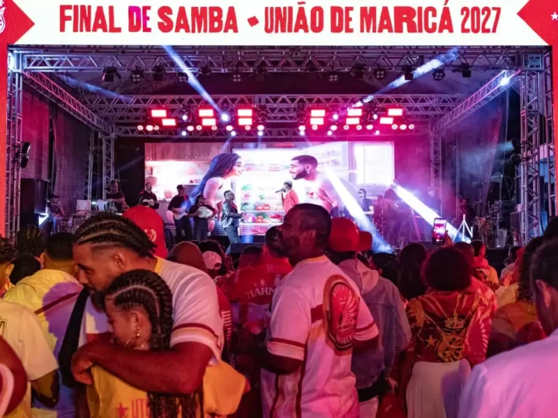 União de Maricá durante ensaio para o Carnaval