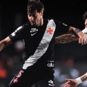 Marino Hinestroza comemora gol do Vasco na vitória por 3 a 2 sobre o Corinthians em São Januário.