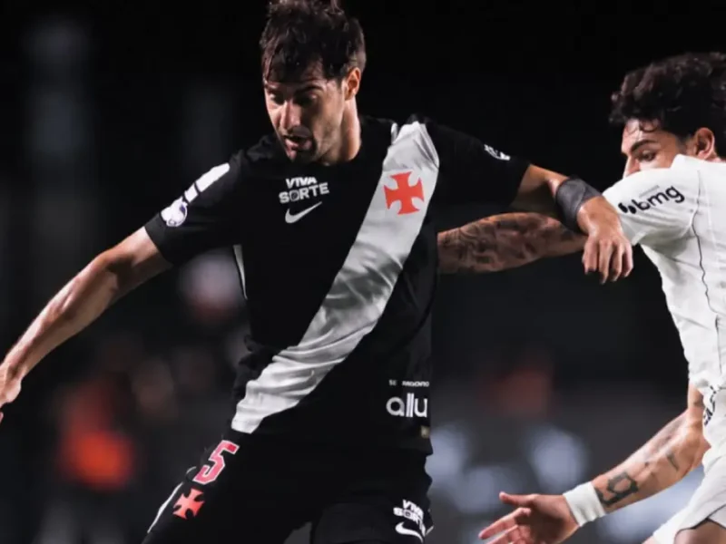 Marino Hinestroza comemora gol do Vasco na vitória por 3 a 2 sobre o Corinthians em São Januário.